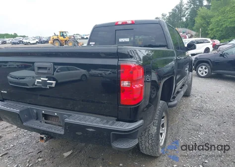 2018 Chevrolet Silverado 1500 2Lt z USA, uszkodzony, nr VIN 3GCUKREC3JG499067